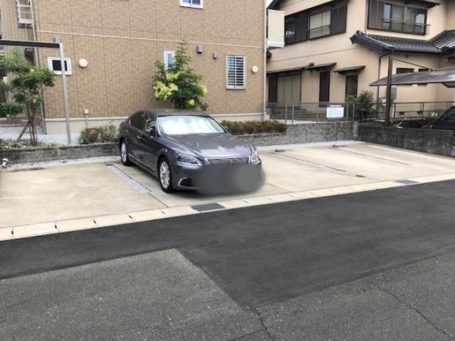 19/26 駐車場