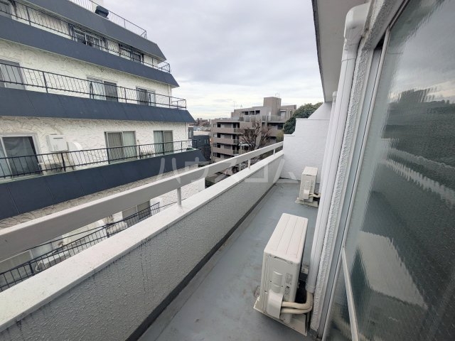 15/26 バルコニー