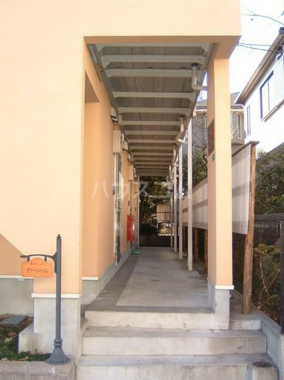 17/26 エントランス