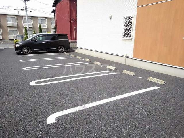 17/26 駐車場
