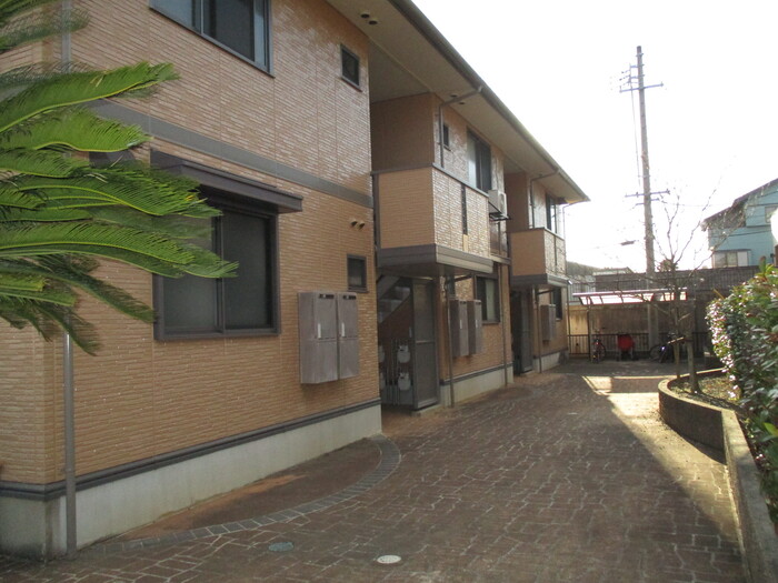 16/26 エントランス