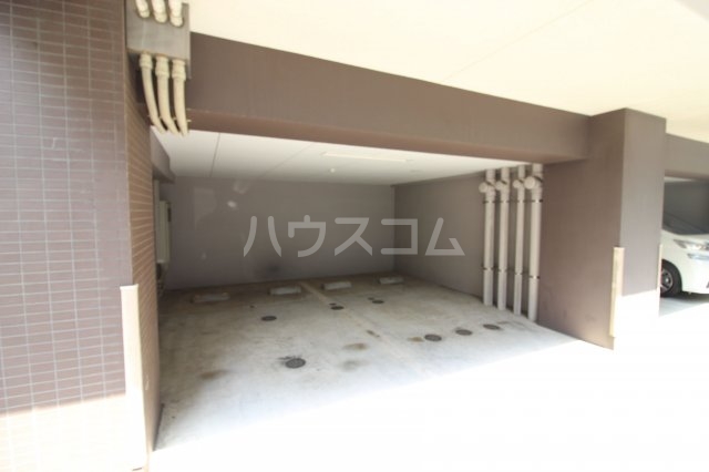 22/30 駐車場