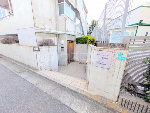 3/6 エントランス