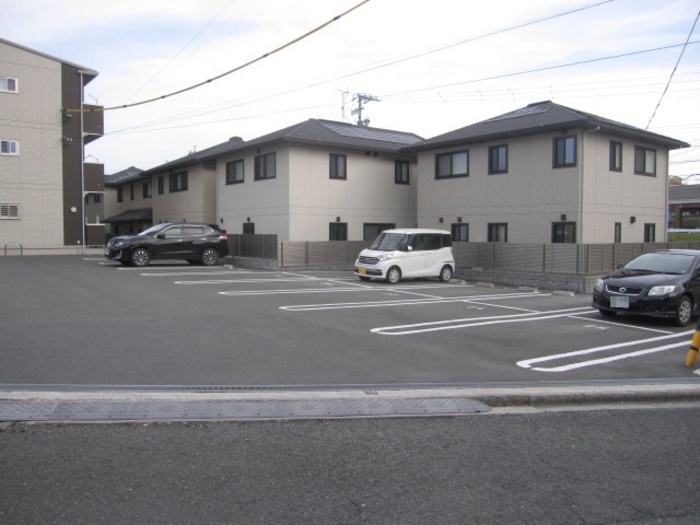 17/27 駐車場