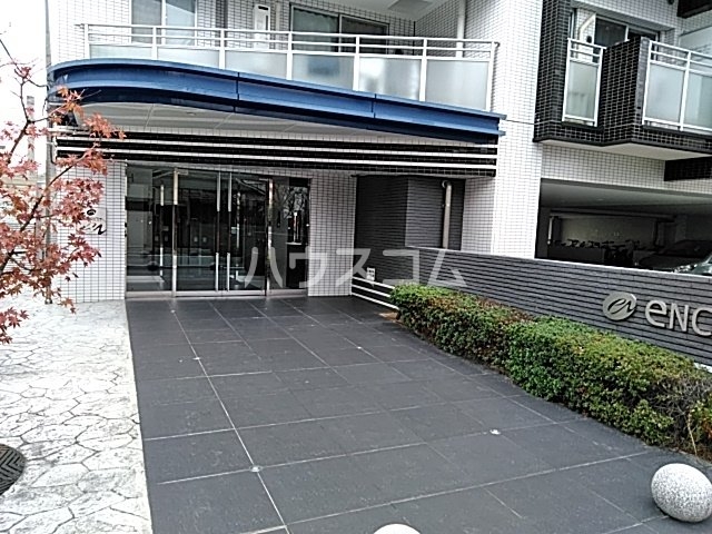 13/22 エントランス