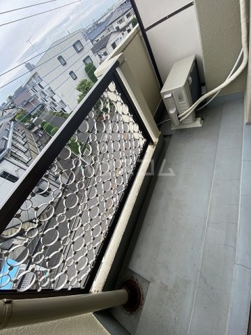 19/30 バルコニー