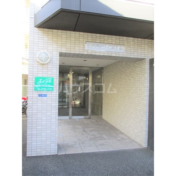 13/15 エントランス