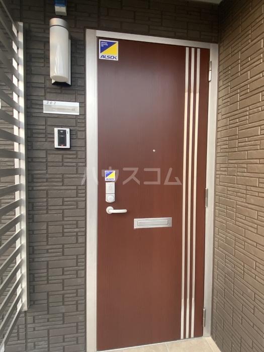 26/30 エントランス