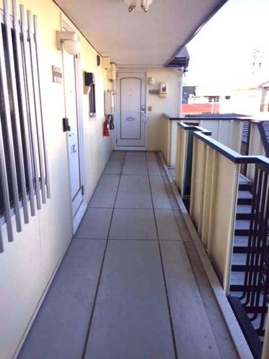 15/18 エントランス