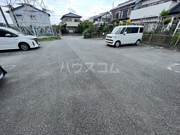 21/30 駐車場