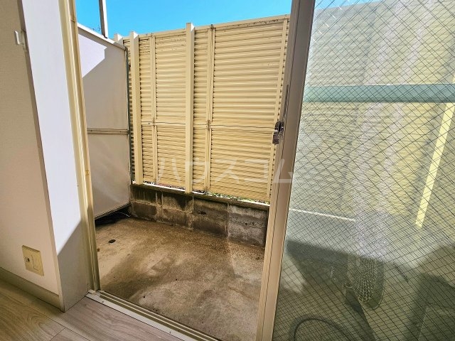 15/26 バルコニー