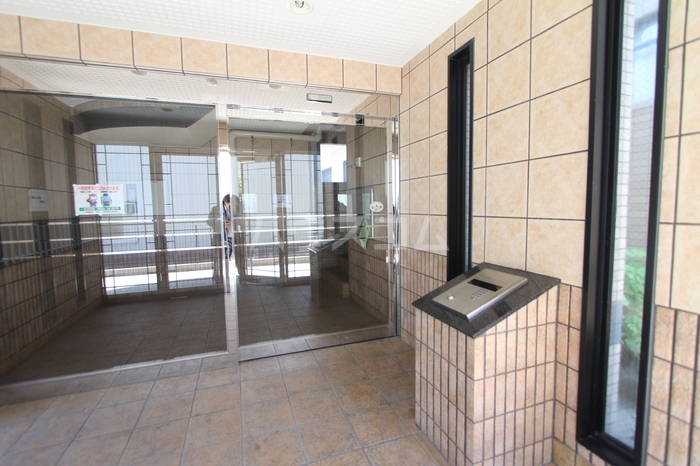 20/24 エントランス