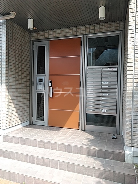 21/29 エントランス