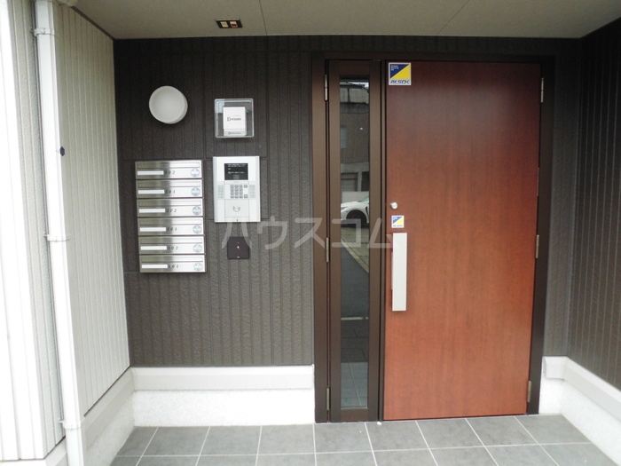 15/25 エントランス