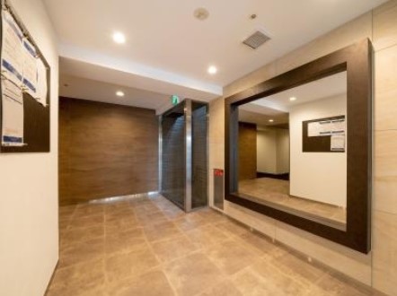 22/30 エントランス