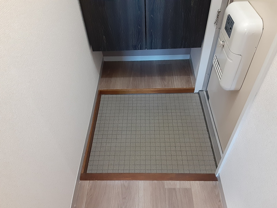 13/30 玄関