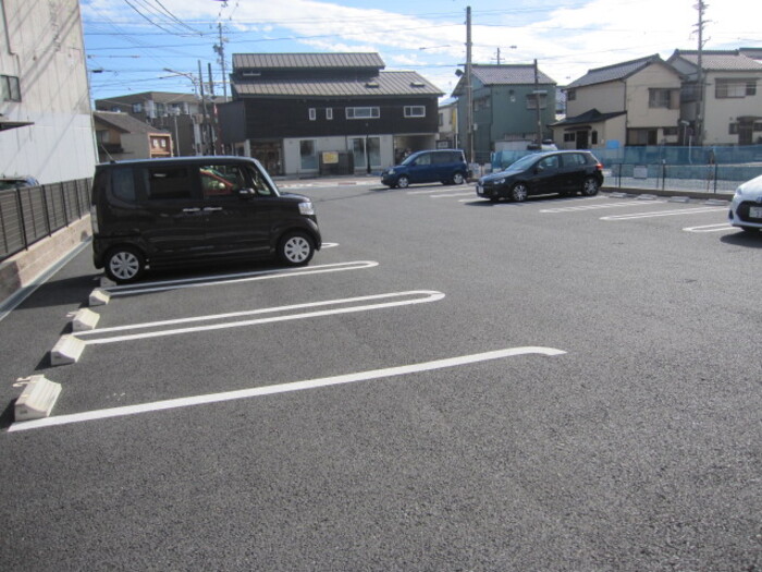 20/30 駐車場