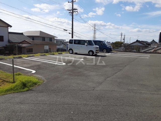 15/23 駐車場