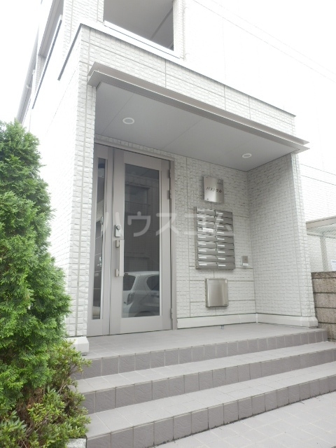 17/26 エントランス