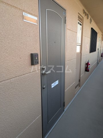 17/26 エントランス