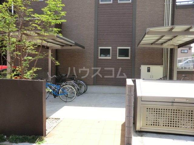 15/18 エントランス