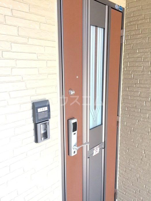 14/25 エントランス