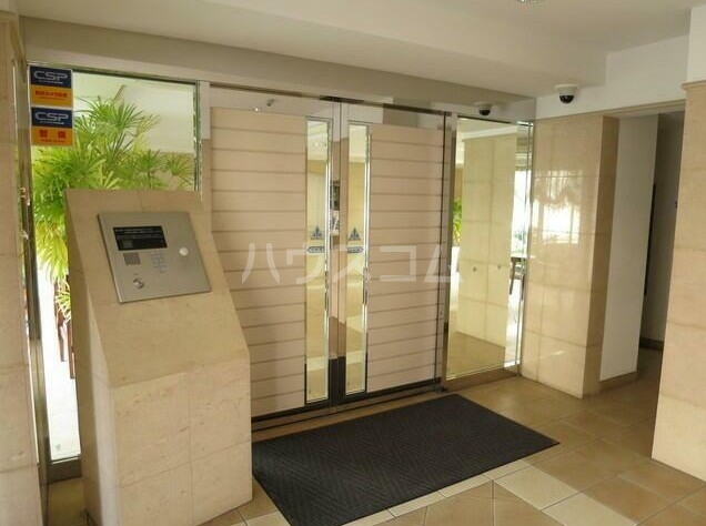 14/23 エントランス