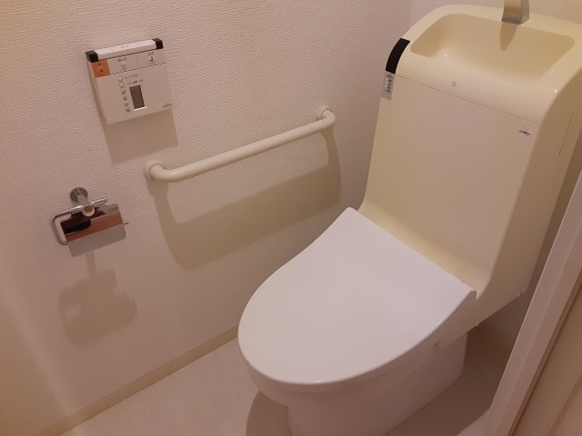 13/30 トイレ