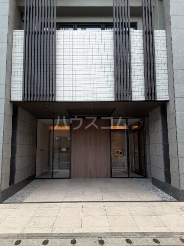 20/30 エントランス