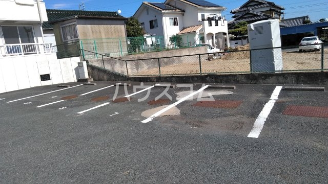 22/29 駐車場