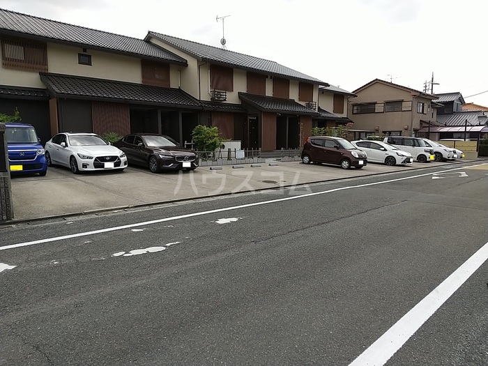 24/30 駐車場
