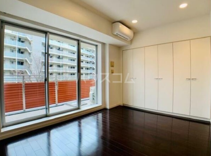 20/30 バルコニー