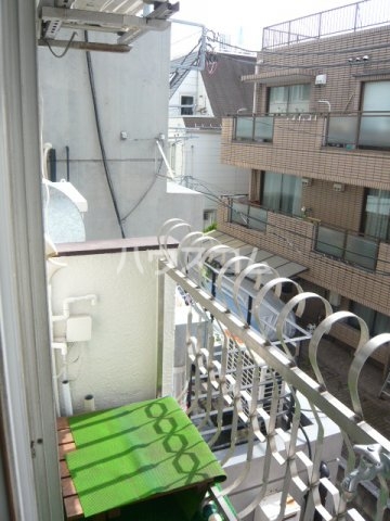 14/27 バルコニー