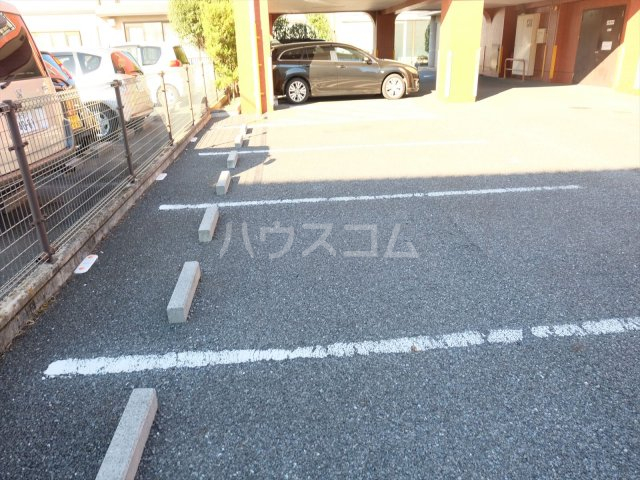 22/29 駐車場