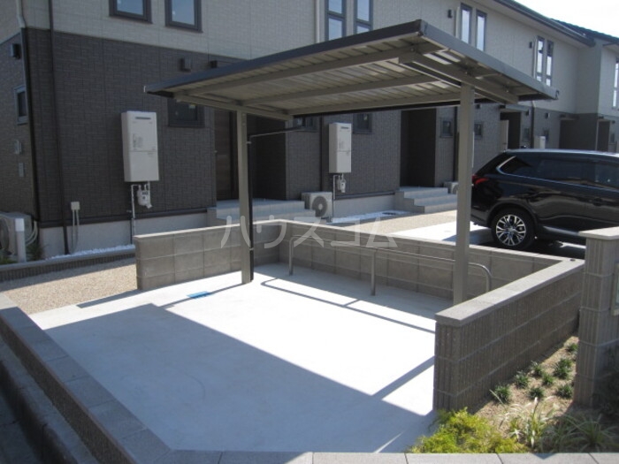 15/23 エントランス