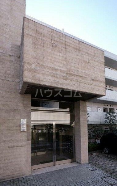 17/27 エントランス