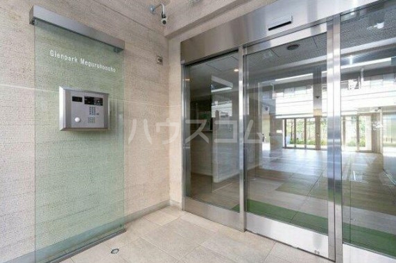 17/27 エントランス