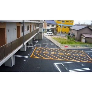 22/25 駐車場