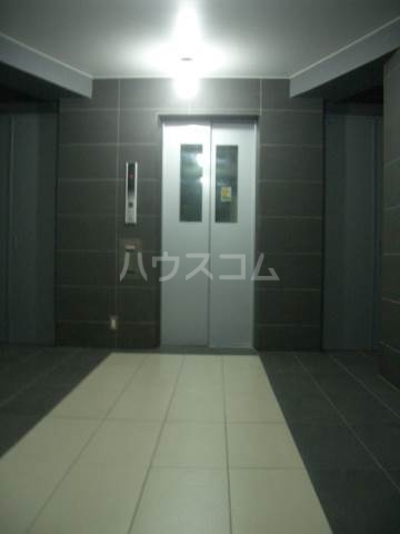 14/25 エントランス