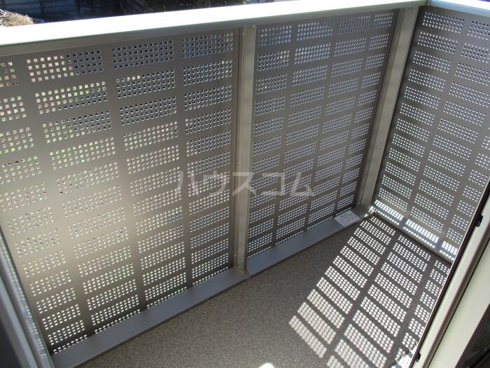 13/22 バルコニー