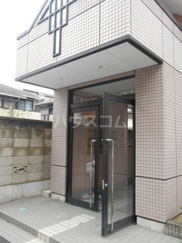 14/23 エントランス