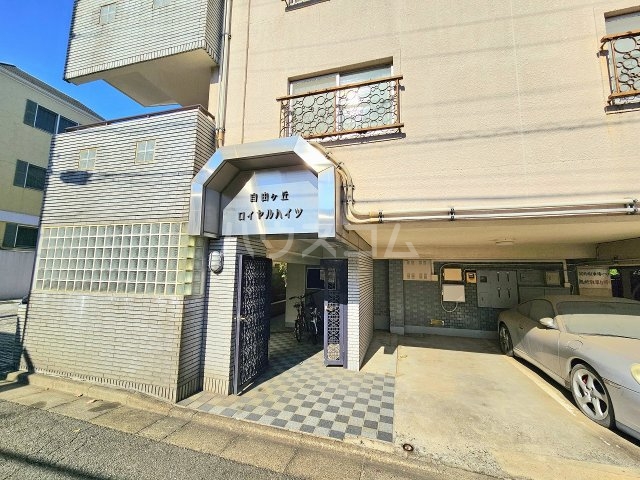 21/29 エントランス