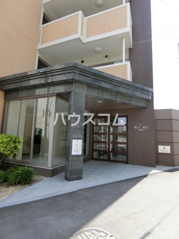 2/3 エントランス