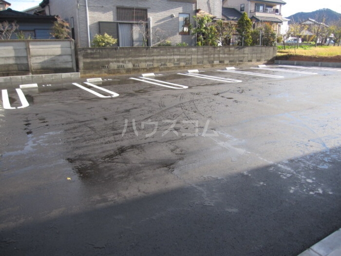 4/13 駐車場