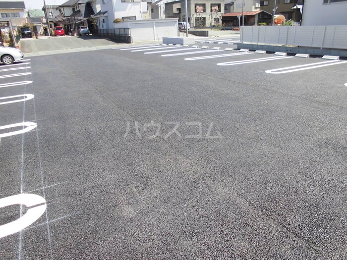 18/26 駐車場