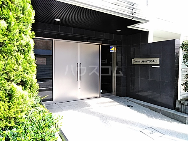 27/30 エントランス