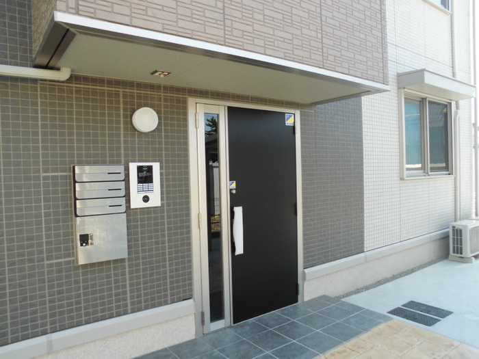 14/25 エントランス