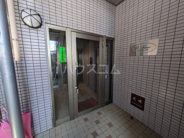 29/30 エントランス