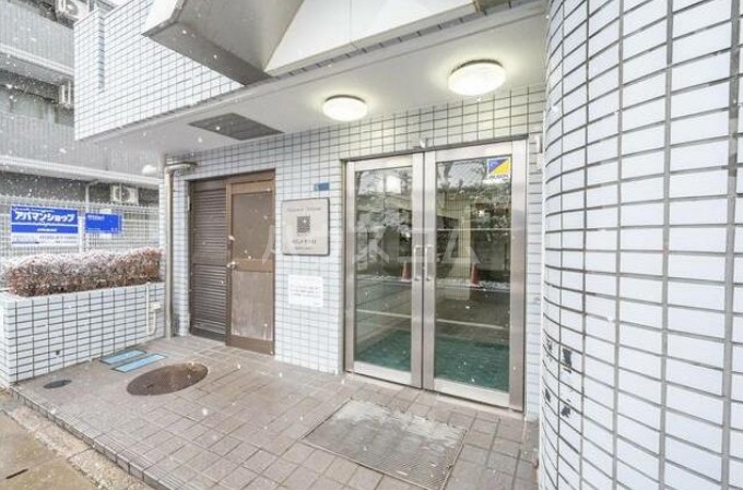 29/30 エントランス