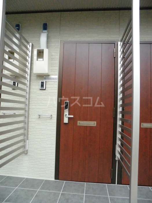 14/25 エントランス